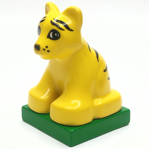Duplo Animal Tiger Cub on Green Base (Yellow)