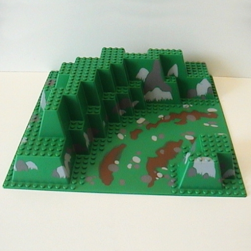 Baseplate Raised 32 x 32 Canyon with Brown Dirt and Gray Rocks Print (Green)