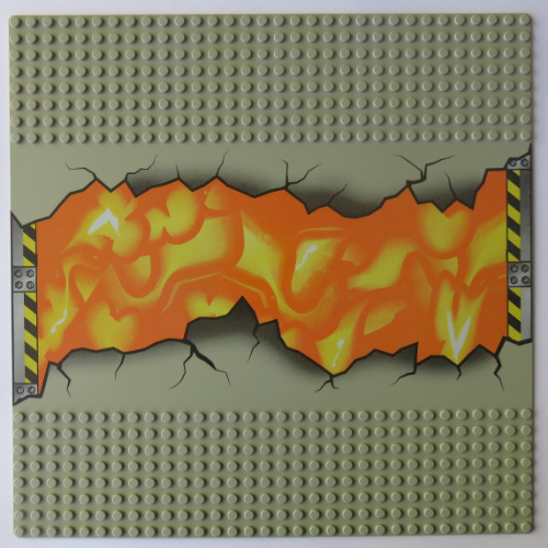 Baseplate 32 x 32 with 8-Stud Straight with Cracked Road and Lava Print (Light Gray)