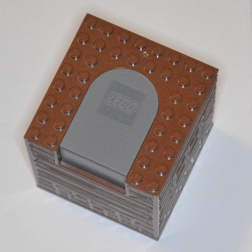 Box 8 x 8 x 8 with Dark Bluish Gray Switching Mechanism (Shrieking Shack) [Complete Assembly] (Reddish Brown)