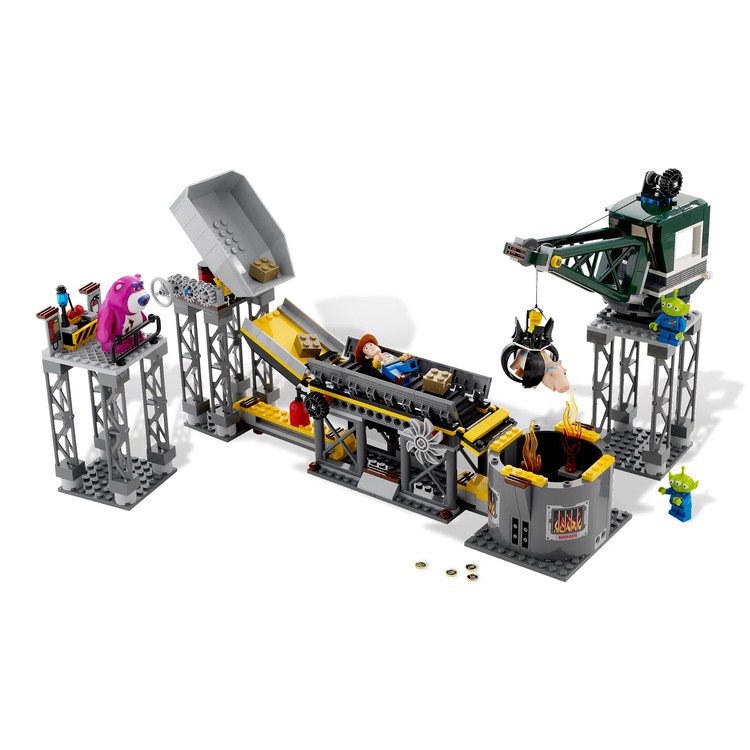 Trash Compactor Escape