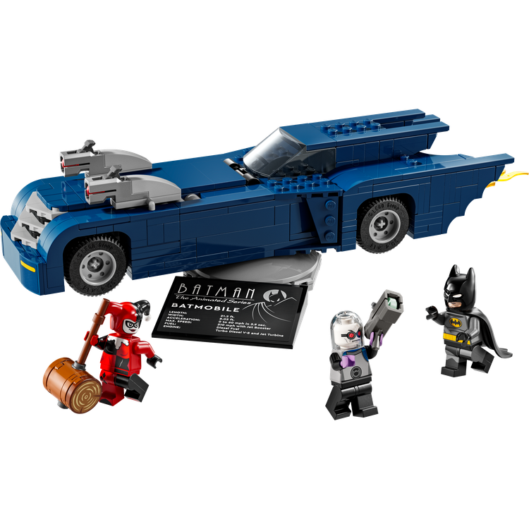 Batman with the Batmobile vs Harley Quinn and Mr. Freeze