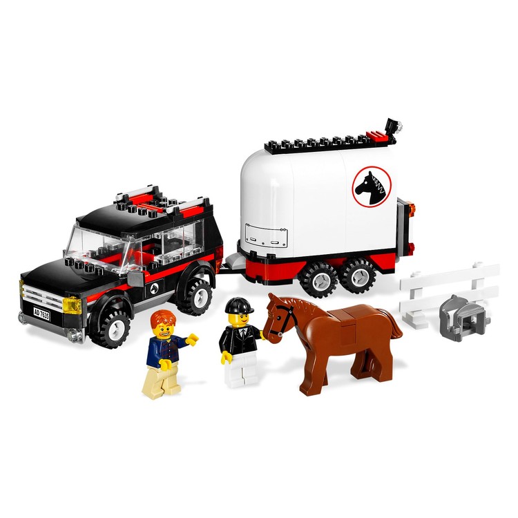 4WD with Horse Trailer