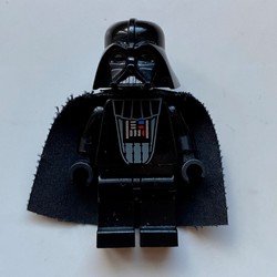 Darth Vader, Light Bluish Gray Skin, No Scars on Right Cheek (3626b Head)