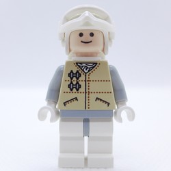 Rebel Trooper in Hoth Uniform, White Hat, Tan Jacket (46304 Goggles)
