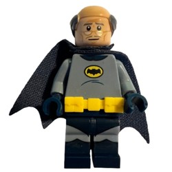 Alfred Pennyworth, Balding, Sand Blue Batsuit