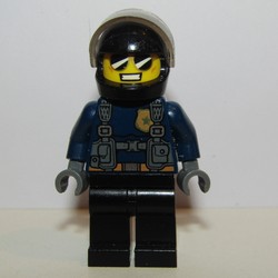 Duke DeTain, Black Helmet with Visor