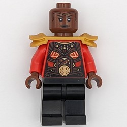 Okoye, Gold Shoulder Armor